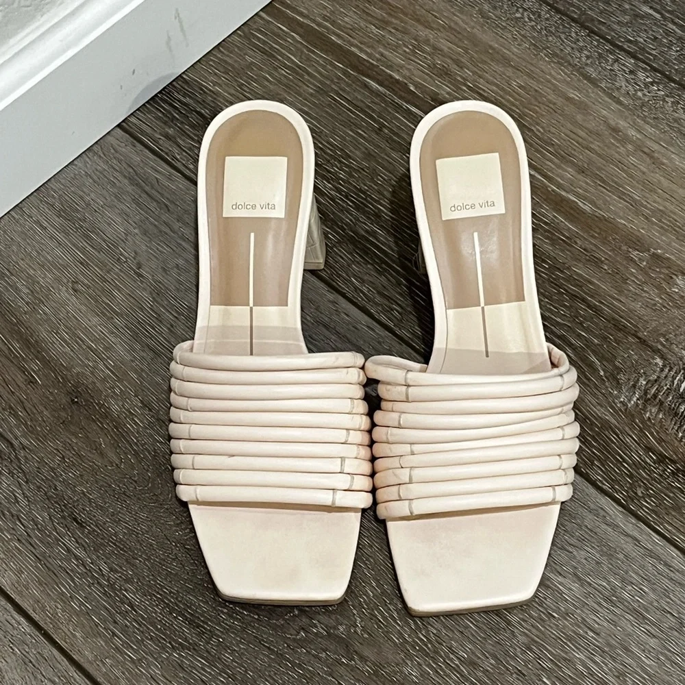 Dolce Vita Beige Women's Heels - Picture 2 of 3